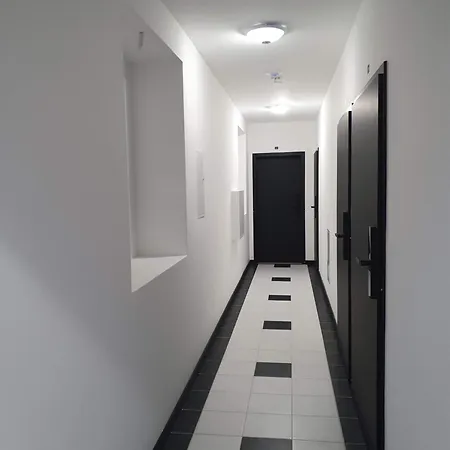 Tumski Free Parking Self Check-in 24h * פוזנן